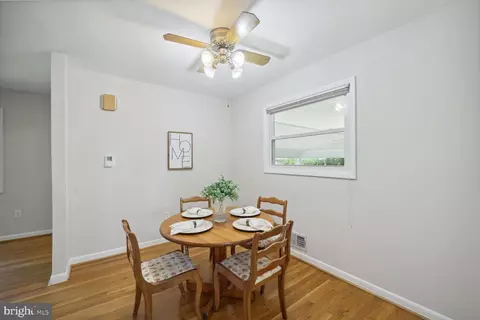6409 Sandy St, Laurel, MD 20707 photo 3
