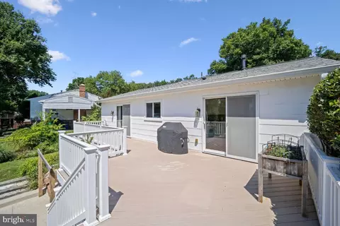 6409 Sandy St, Laurel, MD 20707 photo 5
