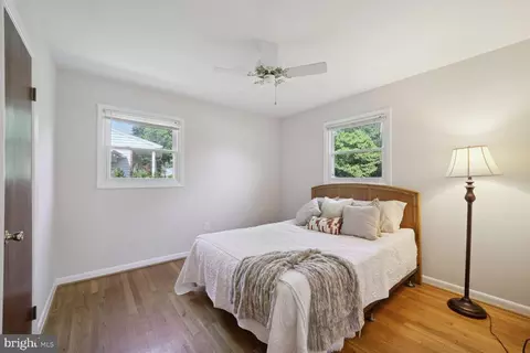 6409 Sandy St, Laurel, MD 20707 photo 4