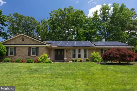 722 Gleneagles Dr, Fort Washington, MD 20744
