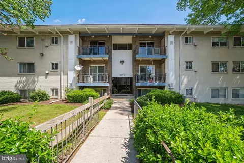 11374 Cherry Hill Rd #1N304, Beltsville, MD 20705