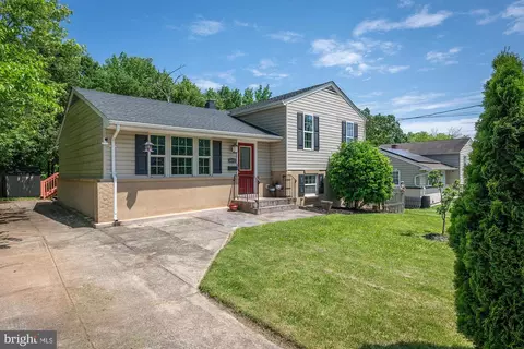 Exterior - 6413 98th Ave, Lanham, MD 20706 photo 2 of 7