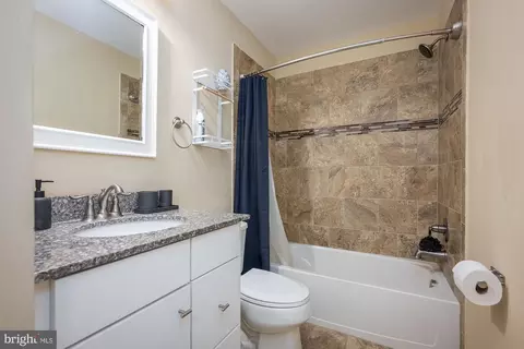 Bath - 6413 98th Ave, Lanham, MD 20706 photo 2 of 4
