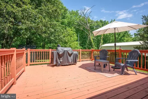Exterior - 6413 98th Ave, Lanham, MD 20706 photo 3 of 7