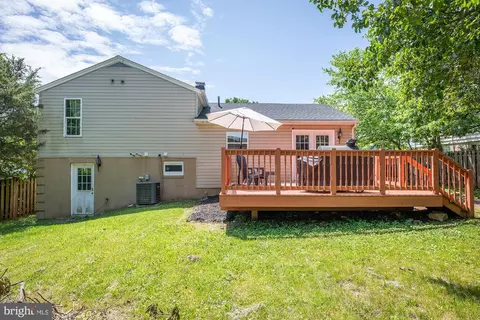 Exterior - 6413 98th Ave, Lanham, MD 20706 photo 6 of 7
