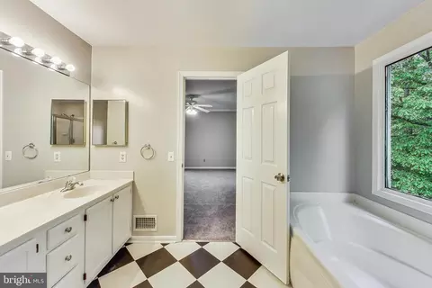 9205 Moon River Ct, Adelphi, MD 20783 photo 26
