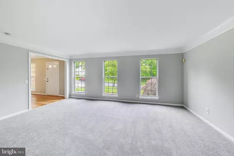 9205 Moon River Ct, Adelphi, MD 20783 photo 12