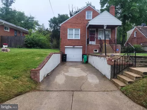 2607 Fairlawn St, Temple Hills, MD 20748