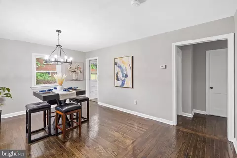 212 Hill Rd, Hyattsville, MD 20785