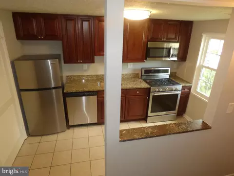 1778 Dutch Village Dr #P-296, Hyattsville, MD 20785