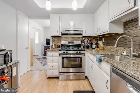 12141 Dove Cir, Laurel, MD 20708 photo 8