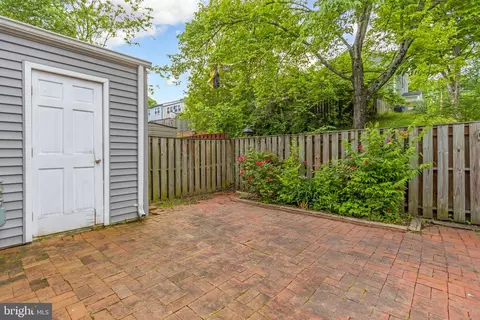 12141 Dove Cir, Laurel, MD 20708 photo 32