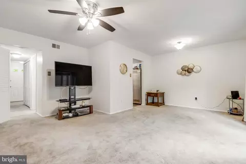 12141 Dove Cir, Laurel, MD 20708 photo 12