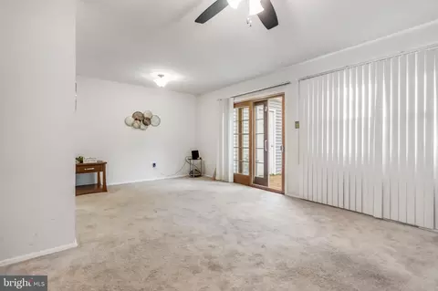 12141 Dove Cir, Laurel, MD 20708 photo 13