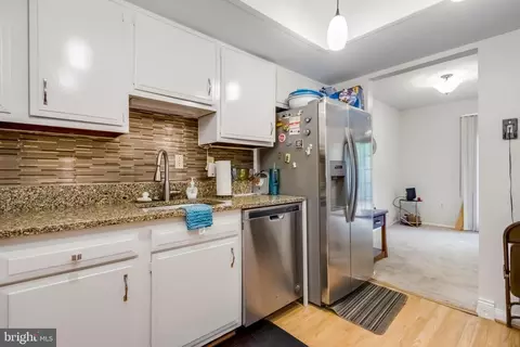 12141 Dove Cir, Laurel, MD 20708 photo 7