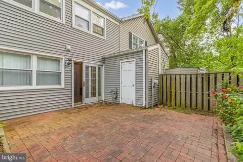 12141 Dove Cir, Laurel, MD 20708 photo 33