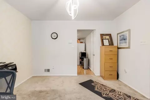 12141 Dove Cir, Laurel, MD 20708 photo 6