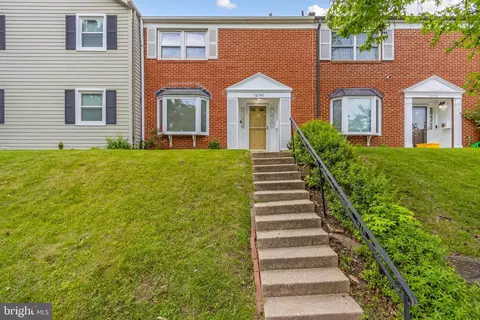 12141 Dove Cir, Laurel, MD 20708 photo 2