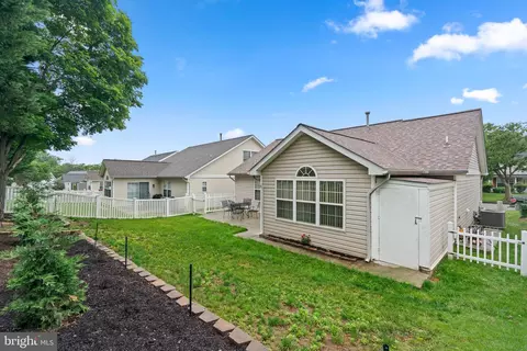 Exterior - 7406 Berryleaf Dr, Laurel, MD 20707 photo 5 of 5