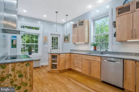 3725 35th St, Mount Rainier, MD 20712 photo 19