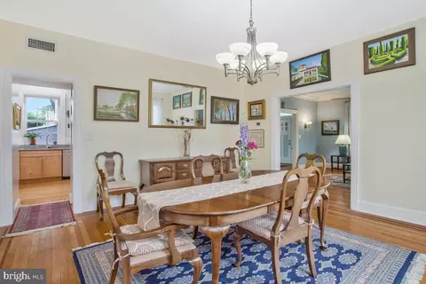 3725 35th St, Mount Rainier, MD 20712 photo 17