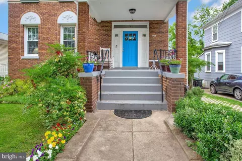 3725 35th St, Mount Rainier, MD 20712 photo 3