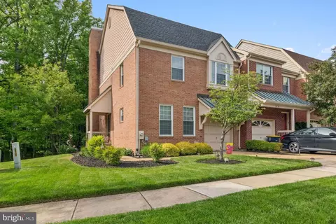9104 Erfurt Ct, Laurel, MD 20708