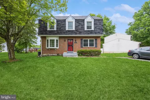 4900 Salima St, Clinton, MD 20735