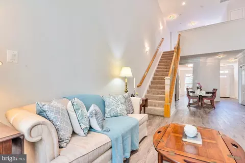 13132 Brooktree Ln, Laurel, MD 20707 photo 4