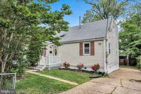 6308 Powhatan St, Riverdale, MD 20737