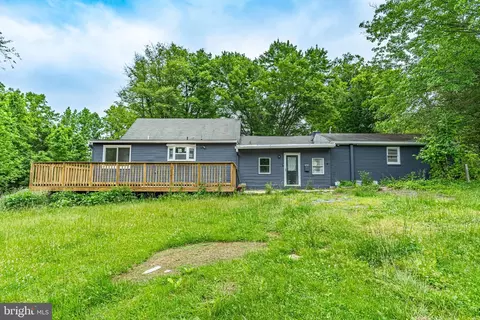 5011 Floral Park Rd, Brandywine, MD 20613