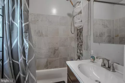 Bath - 11811 Old Fort Rd, Fort Washington, MD 20744 photo 10 of 10
