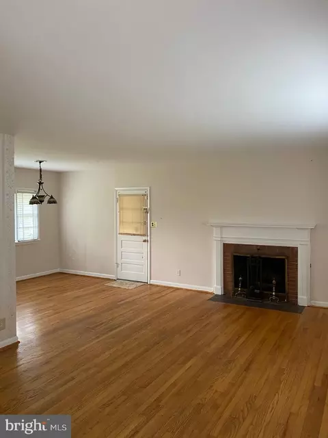 Living - 9531 Franklin Ave, Lanham, MD 20706 photo 1 of 2