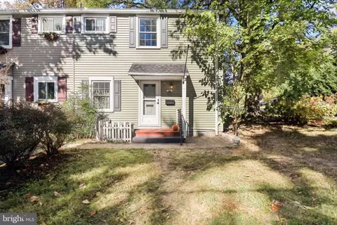 12 Ridge Rd #M, Greenbelt, MD 20770