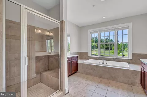 Bath - 4307 Mountain Laurel Way, Brandywine, MD 20613 photo 1 of 7