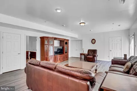 Living - 4307 Mountain Laurel Way, Brandywine, MD 20613 photo 10 of 11
