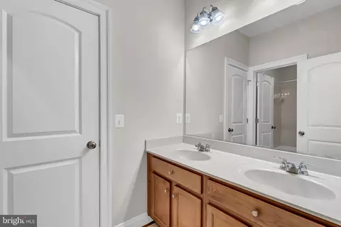 Bath - 4307 Mountain Laurel Way, Brandywine, MD 20613 photo 3 of 7