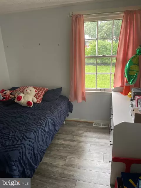 Bedroom - 9109 4th St, Lanham, MD 20706 photo 2 of 2