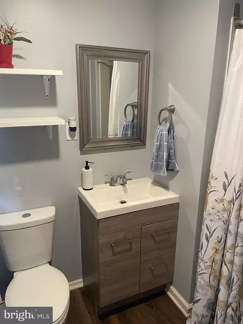 Bath - 9109 4th St, Lanham, MD 20706 photo 3 of 3