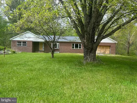 14840 Rolling Meadows Rd, Marlboro, MD 20772