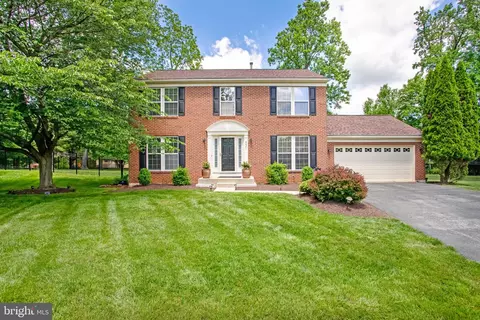 8621 Hillview Rd, Landover, MD 20785