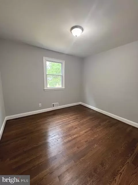 9217 3rd St, Lanham, MD 20706 photo 13