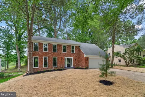 8418 Thornberry Dr W, Marlboro, MD 20772