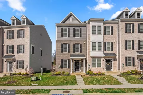 8922 Elk Ave, Marlboro, MD 20774