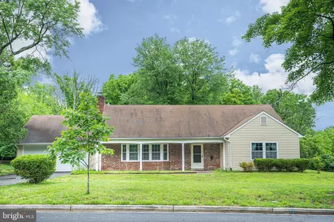 12410 Mount Pleasant Dr, Laurel, MD 20708