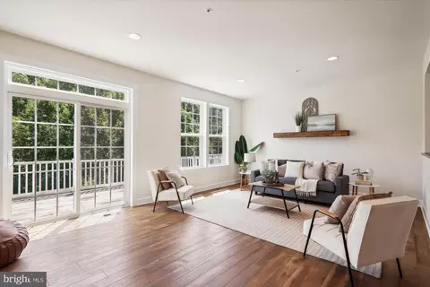 9155 Fox Stream Way, Marlboro, MD 20772 photo 5