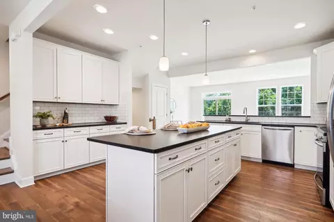 9155 Fox Stream Way, Marlboro, MD 20772 photo 9