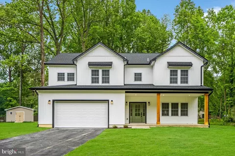 13231 Mockingbird Ln, Bowie, MD 20720