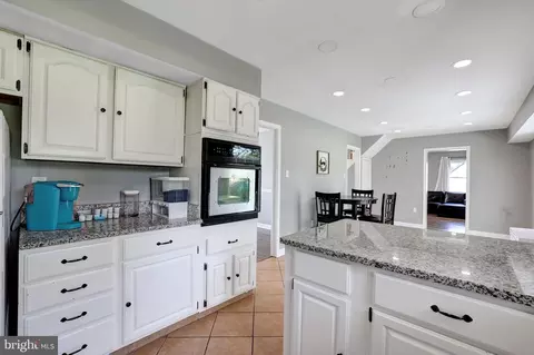 Kitchen - 4727 Ramsgate Ln, Bowie, MD 20715 photo 3 of 6