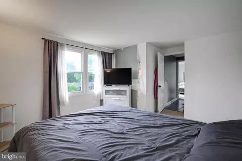 Bedroom - 4727 Ramsgate Ln, Bowie, MD 20715 photo 6 of 10
